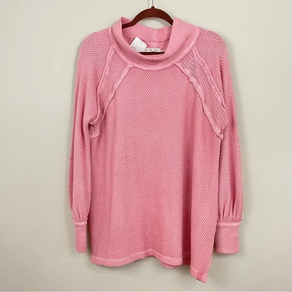 Free People She’s a Keeper Vented-Hem‎ Slouchy Tunic Sweater Pink NWT Size XS - Picture 2 of 11